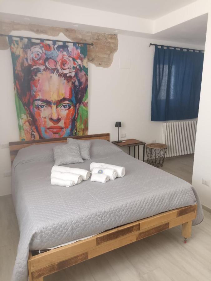 Hotel Casa Del Fiordaliso San Benedetto del Tronto Esterno foto